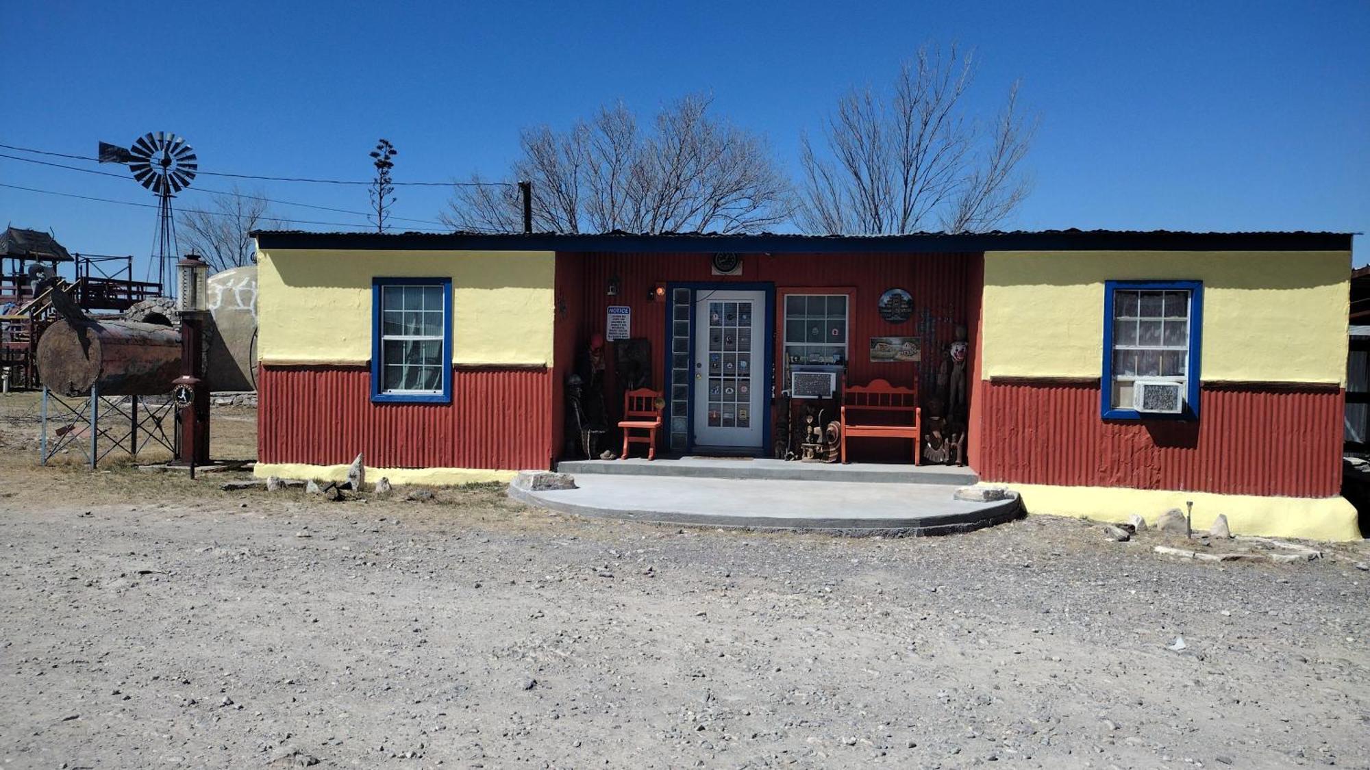 La Loma Del Chivo Llc - The Spirit Room Marathon Exterior photo
